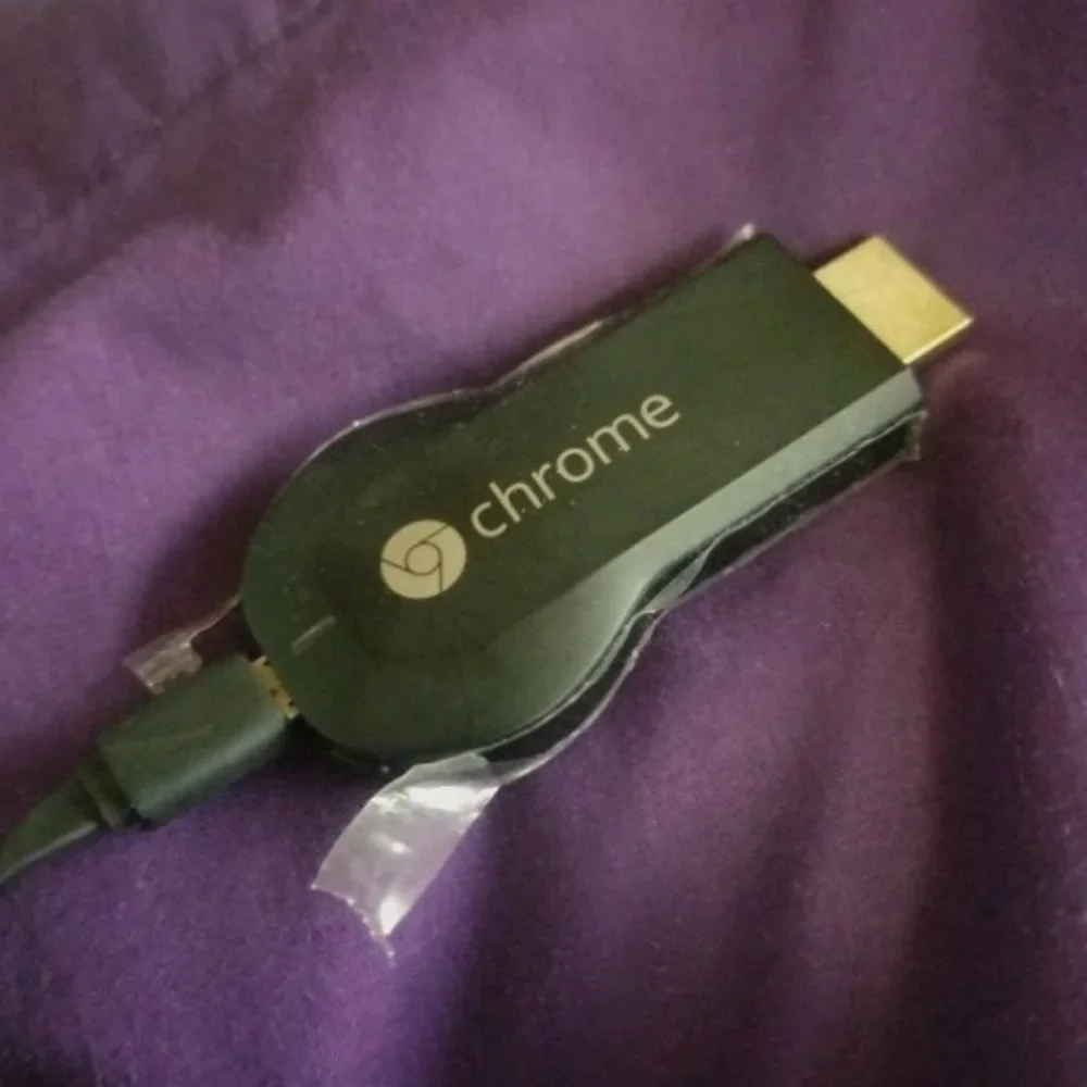 Google Chromecast 1st Gen HDMI Streamer